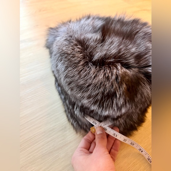 Genuine Dyed Silver Fox Real Fur Trapper Hat Ushanka Fur Hat - Unisex - Picture 9 of 10